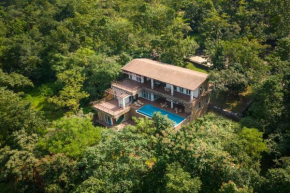 Eden Glade - Khopoli - Mountain-view villa with Private pool, Spacious decks & Indoor activities